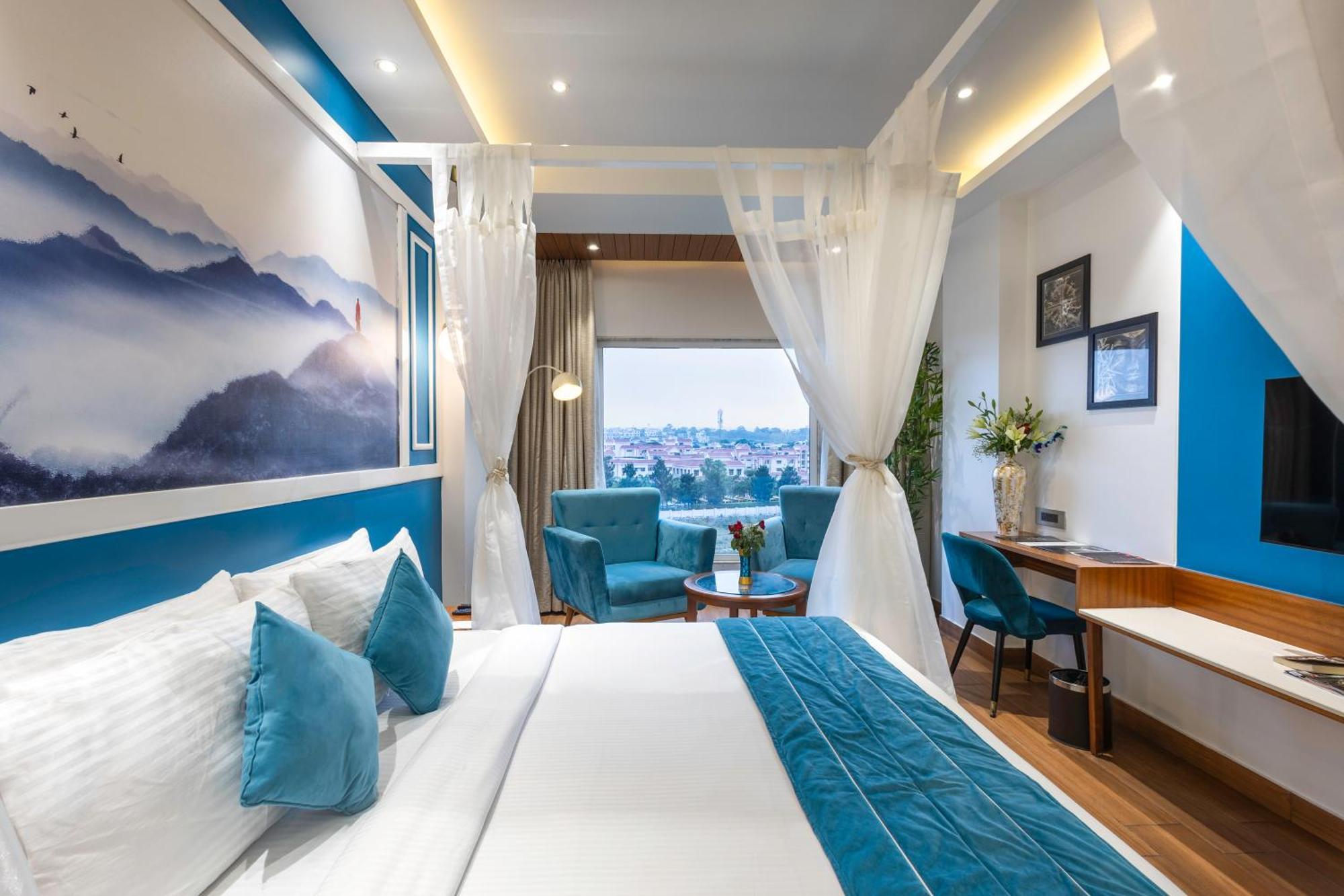 Clarion Hotel Dehradun Extérieur photo